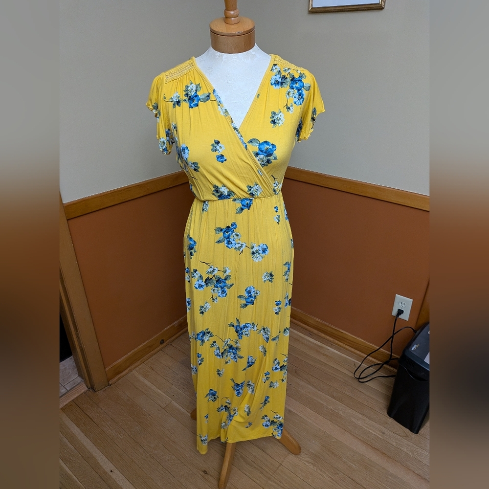 Loveappella Yellow and Blue Floral Maxi Dress